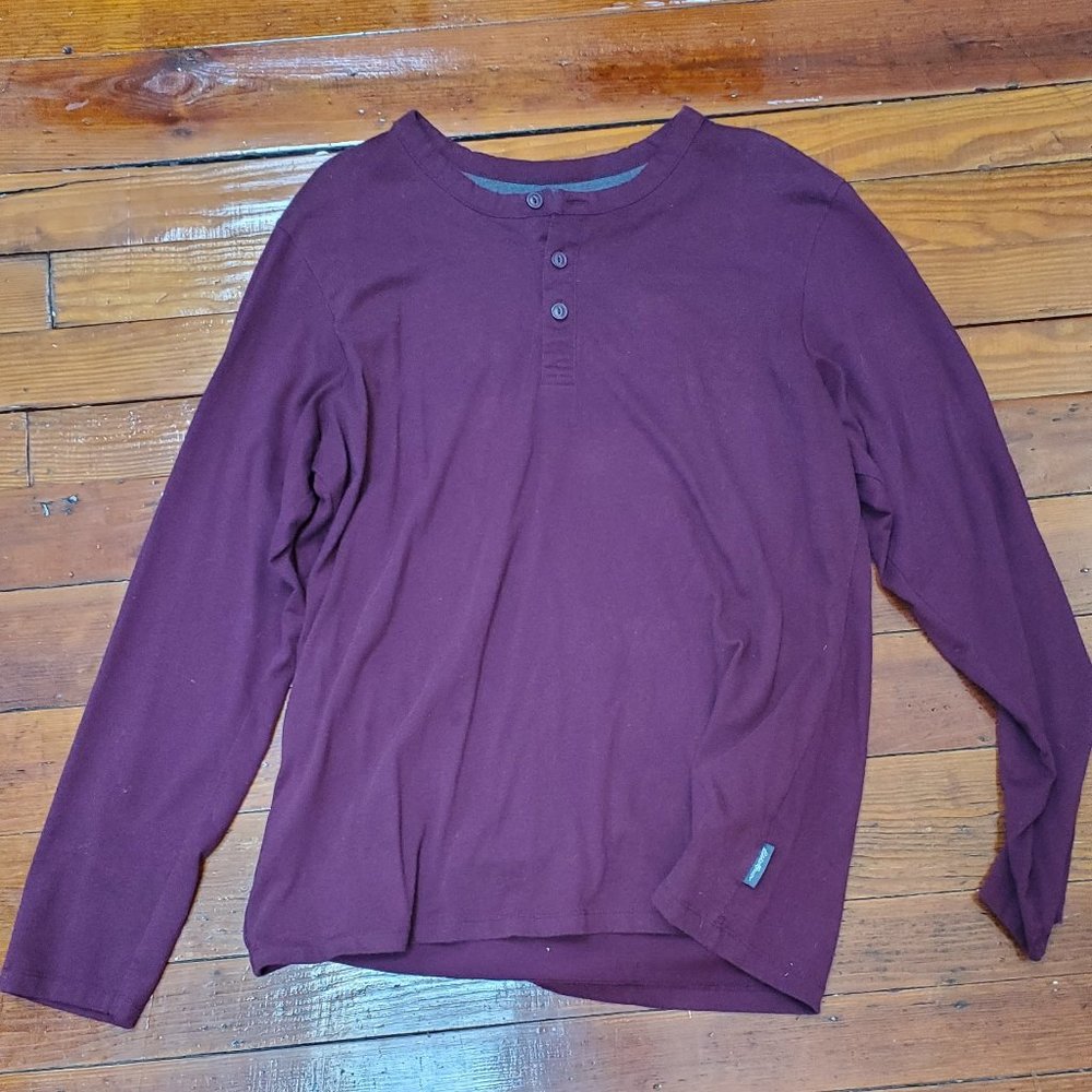 Eddie Bauer lightweight long sleeve henley